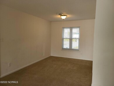 204 Warren Ct, Jacksonville, NC 28546 - photo 7