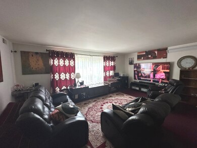 2739 W Glenlake Ave unit 1W, Chicago, IL 60659 - photo 3