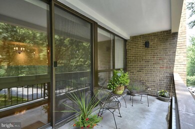 4974 Sentinel Dr unit 206, Bethesda, MD 20816 - photo 7