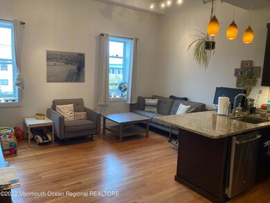 Open Floorplan LR-Kitch