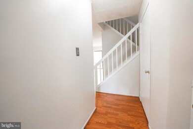 2109 Old Landing Way, Woodbridge, VA 22191 - photo 5