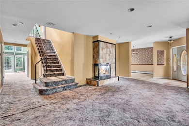 1 Oakleaf Ct, Huntington, NY 11743 - photo 4