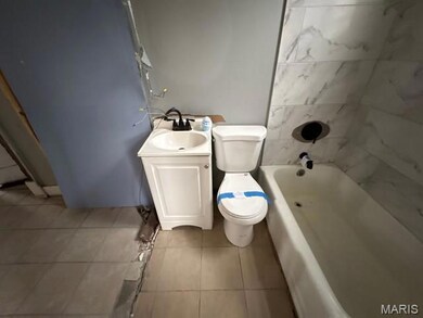 unlisted-address, Saint Louis, MO 63125 - photo 5