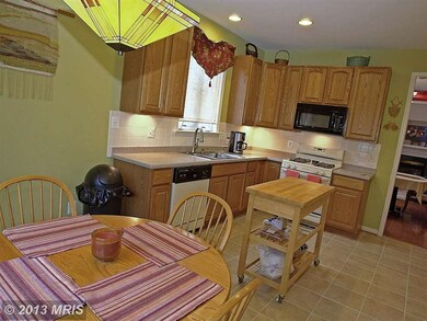 6788 Arthur Hills Dr, Gainesville, VA 20155 - photo 6