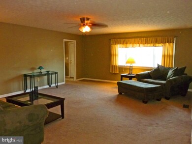 3500 Quatman Ave, Parkville, MD 21234 - photo 4