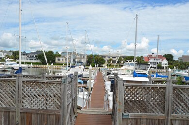 Pier F