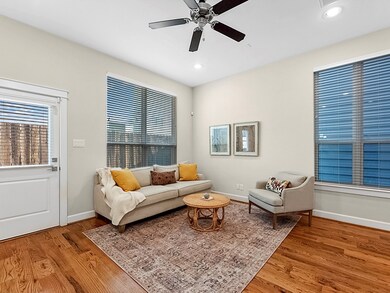 610 Hawthorn Grove Ln, Houston, TX 77009 - photo 7