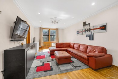 108-50 62nd Dr unit 3F, Forest Hills, NY 11375 - photo 3