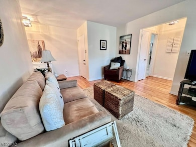 6-12 Hillside Ave unit 2-G, Nutley, NJ 07110 - photo 3