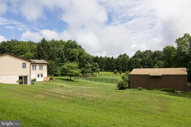 4422 Cherry Tree Ln, Sykesville, MD 21784 - photo 2