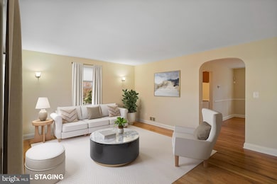 5709 Woodcrest Ave, Baltimore, MD 21215 - photo 2