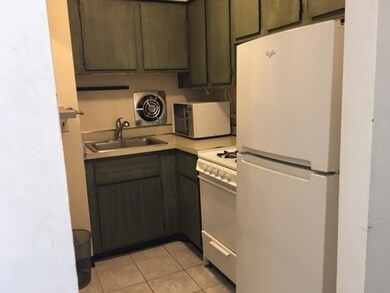 27 Bowdoin St unit 2D, Boston, MA 02114 - photo 6