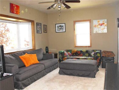 Living Room. Spacious Living room with Large Bay W