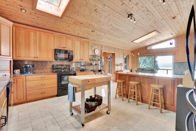 Spacious Kitchen