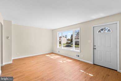 7134 Bexhill Rd, Windsor Mill, MD 21244 - photo 4