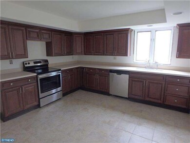 2 Chapel Cir, Broomall, PA 19008 - photo 5