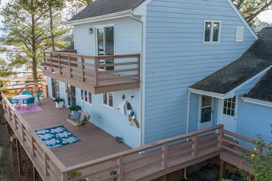 104 Heritage Point Rd, Deltaville, VA 23043 - photo 5