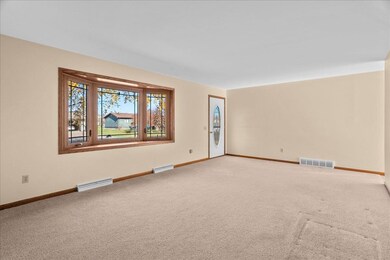 416 E 20th St, Marshfield, WI 54449 - photo 5