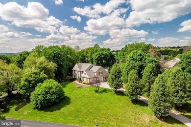 103 Barton Dr, Spring City, PA 19475 - photo 2