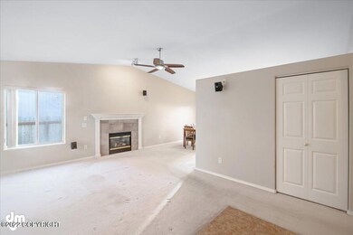 07-Living Room_ELI00509