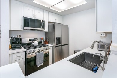 Sherman Court unit 124, Reseda, CA 91335 - photo 4