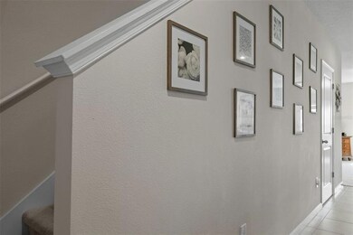 10510 Red Tailed Hawk Ln, Land O Lakes, FL 34638 - photo 6