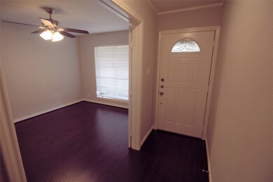 11502 Kirkhollow Dr, Houston, TX 77089 - photo 2