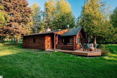 8978 S Sunnyview Rd unit 4, Traverse City, MI 49684 - photo 2