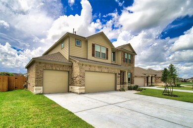 5174 Arbor Cove Ct, Alvin, TX 77511 - photo 2