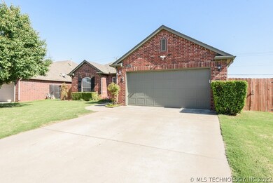 20131 E 31st Place S, Broken Arrow, OK 74014 - photo 2