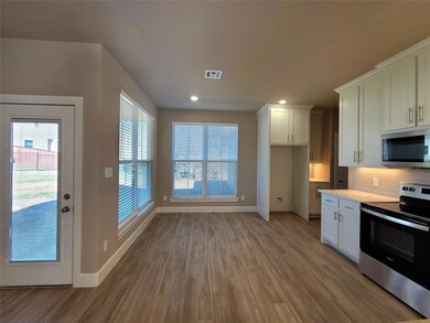 1631 W Elm St, Denison, TX 75020 - photo 6