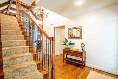 8321 W 102nd St, Overland Park, KS 66212 - photo 5