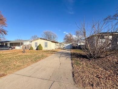 1106 N Pierce St, Lexington, NE 68850 - photo 3