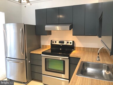 5804 Lantana Cir unit E, Frederick, MD 21703 - photo 2