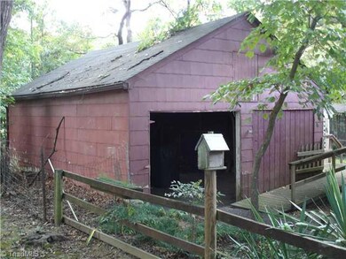 213 Mcknight St, Asheboro, NC 27203 - photo 2