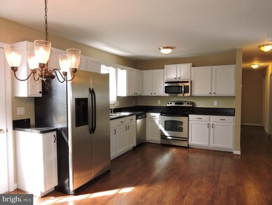 39 Planet Ct, Martinsburg, WV 25404 - photo 7