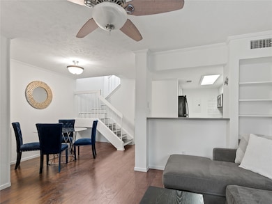 5757 Martel Ave unit B11, Dallas, TX 75206 - photo 3