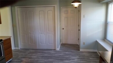 Kitchen-Breakfast area