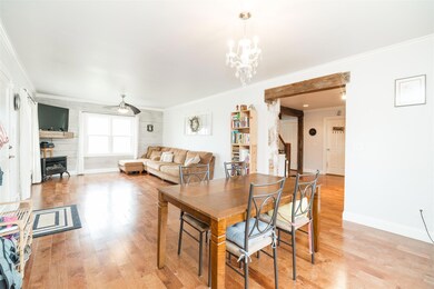 853 E Country Crest Rd-7