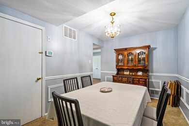 12115 Pheasant Run Dr, Laurel, MD 20708 - photo 3