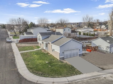 202 Forest Ln, Elko, NV 89801 - photo 3