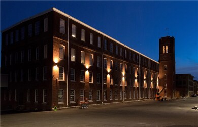 334 Knight St unit 409, Warwick, RI 02886 - photo 3