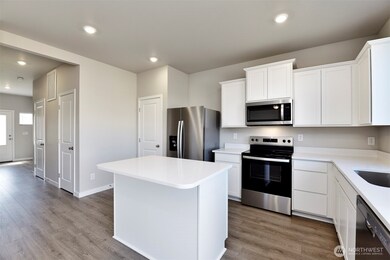 9750 Hay St SE, Yelm, WA 98597 - photo 4