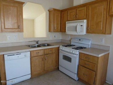 023-273215 - Kitchen 1