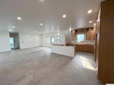 506 S 3rd St, Osage, IA 50461 - photo 2