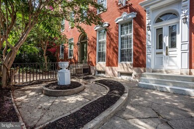820 Hollins St, Baltimore, MD 21201 - photo 3