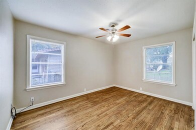 10411 Royal Oaks Dr, Houston, TX 77016 - photo 7