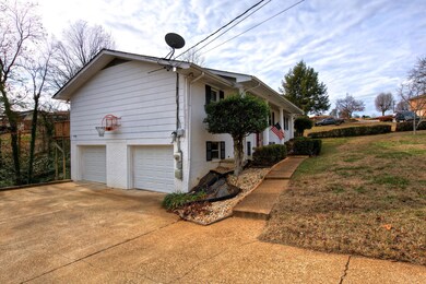 912 Sherry Cir, Hixson, TN 37343 - photo 6