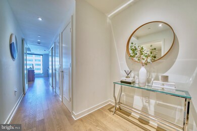 Verse unit 1010, McLean, VA 22102 - photo 4