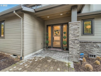 3817 Upper Dr, Lake Oswego, OR 97035 - photo 2